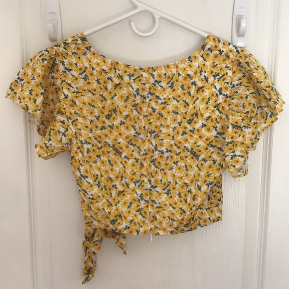 Showpo KARRIE TWO PIECE SET IN YELLOW FLORAL - S - Picture 4 of 6